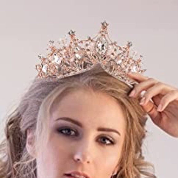 Wedding Crown Tiara - Picture 9 of 16